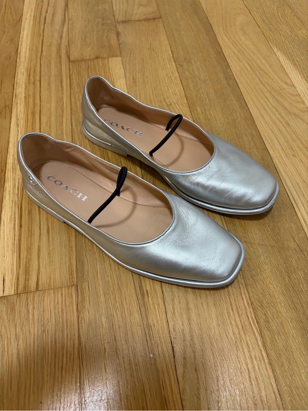 Coach Emilia Mary Jane Ballet Flats in Silver Metallic 7.5